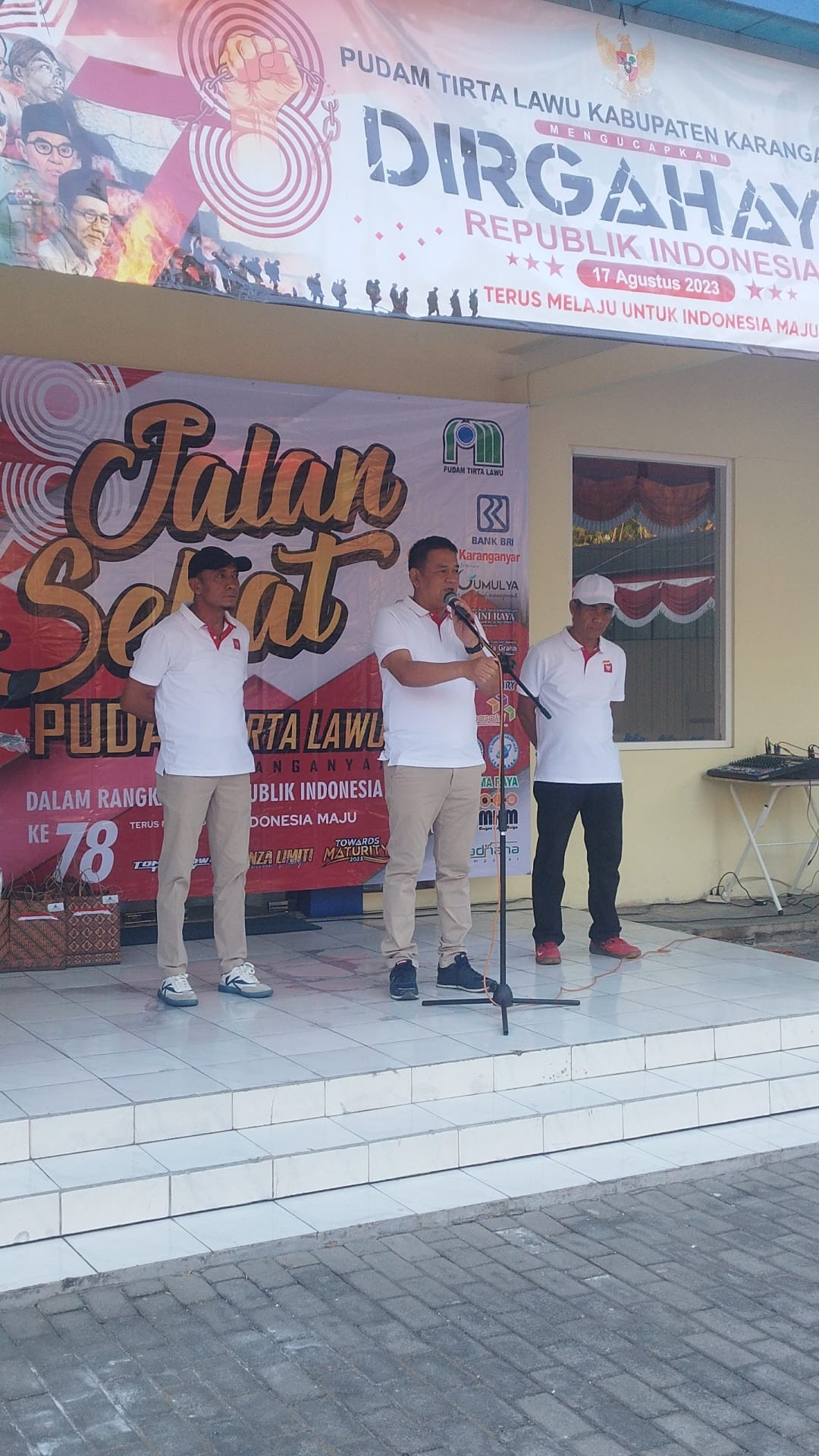 JALAN SEHAT DALAM RANGKA HUT RI KE 78